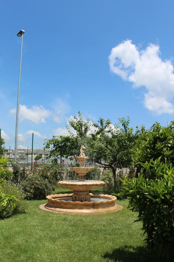 Green Garden ปอมเปอี ภายนอก รูปภาพ